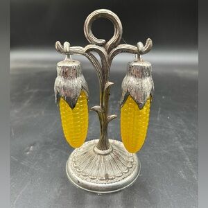 Vintage corn on the cob salt and pepper shakers